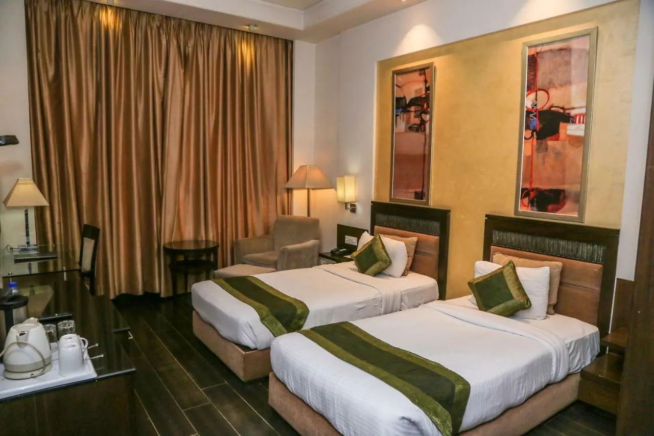 Hotel Western Court Chandigarh